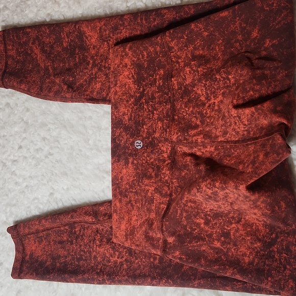 Lululemon Wunder Train High-Rise Tight 25" Sz 8 Autumn Red - Picture 8 of 11